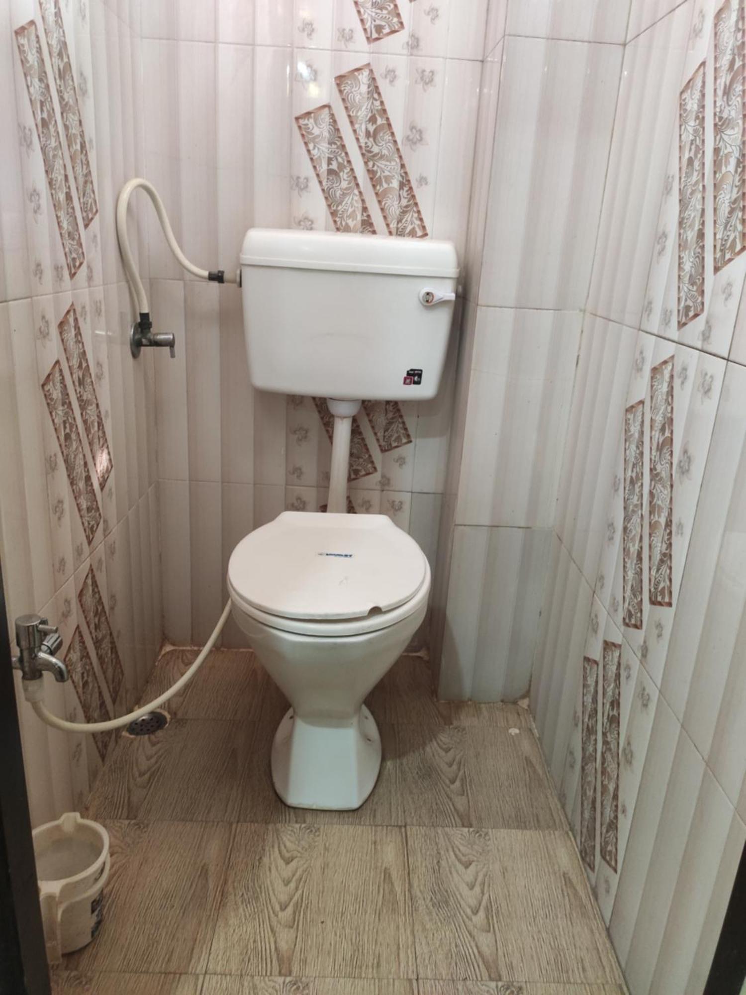 Hotel Vrandavan Palace Near Mahakal Temple Уджайн Екстериор снимка